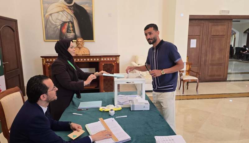 تشريعيات 2 جويلية.. تواصل تصويت الجالية بقطر في ظروف تنظيمية جيدة