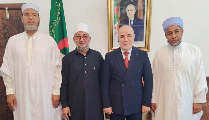بلمهدي يستقبل الدفعة السادسة من الأئمة الموفدين إلى أكاديمية الأزهر