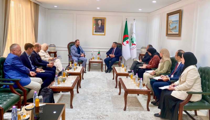 الجزائر وألمانيا تبحثان تعزيز الاستثمار في التكنولوجيا النظيفة والطاقات المتجددة