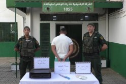 بعد تداول فيديو ..توقيف سارق المحلات التجارية ببئر خادم بالتهديد وإيداعه الحبس