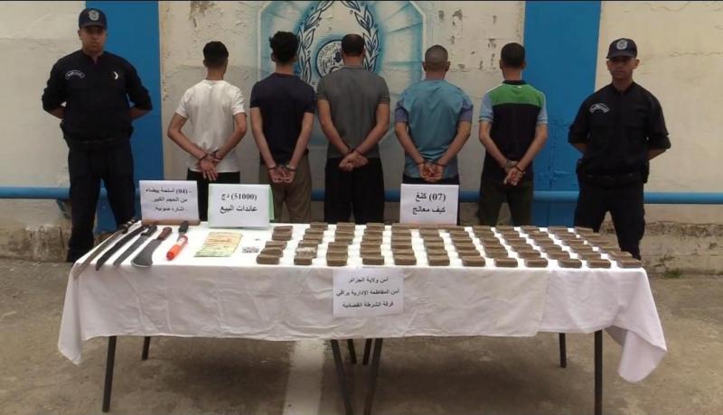 شرطة براقي تطيح بشبكة “الصوري” تضم 5 متهمين مع ضبط 7 كلغ من الكيف بالشراربة
