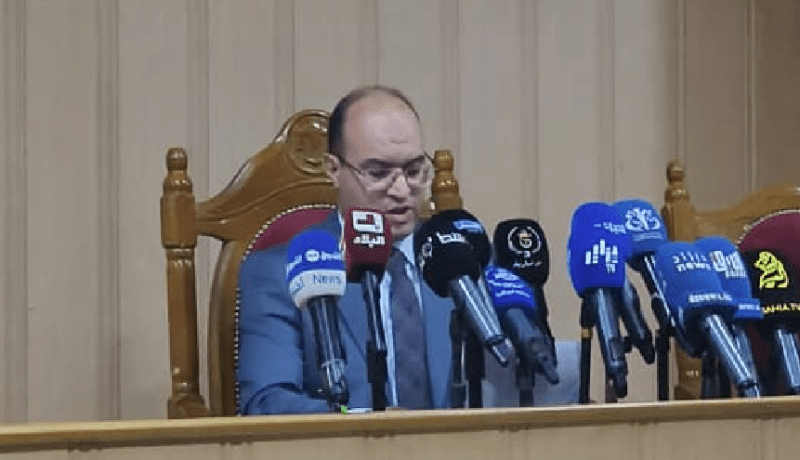 7 سنوات حبسا نافذا للمتهمين في حادثة تدنيس العلم الوطني مع إيداعهما حبس الحراش