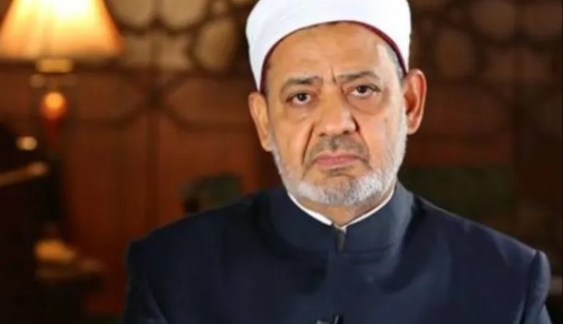 شيخ الأزهر يعزي رئيس الجمهورية في ضحايا حريق دار الأيتام