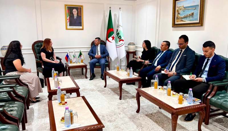 الجزائر وسلوفينيا تبحثان تعزيز التعاون الاستثماري