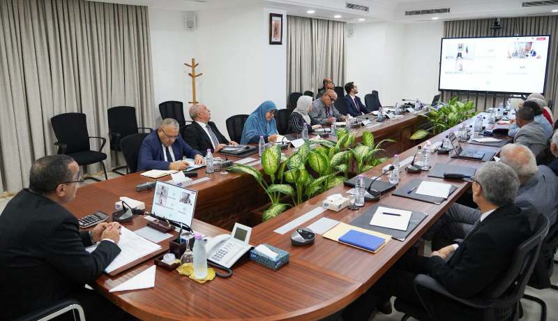 عجال يبحث مع نظيره البنيني توسيع التعاون في الكهرباء وتصنيع المعدات الطاقوية