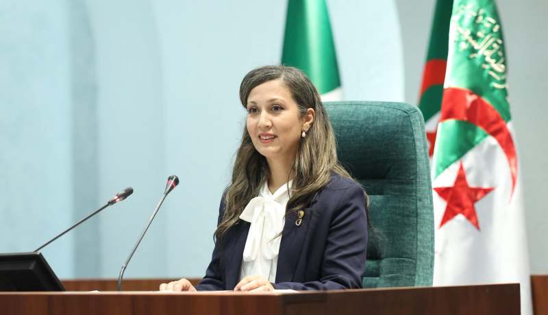 بوفدش تبارك لتلاميذ الجزائر تتويجهم بثلاث ميداليات ذهبية في أولمبياد الإعلام الآلي برواندا