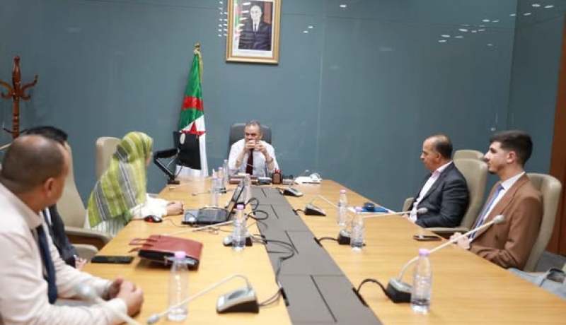 لجنة من وزارة الداخلية تقف بوهران على تحسين خدمات النقل للمسافرين خلال موسم الاصطياف