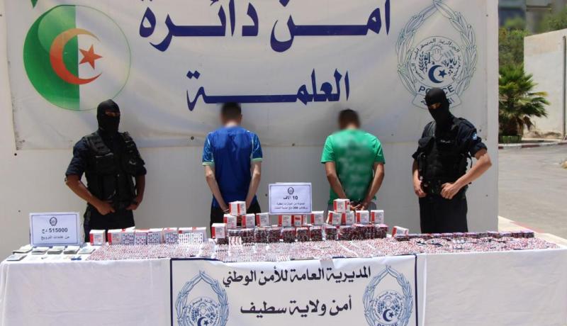 سطيف.. توقيف شخصين وضبط أزيد من 10 آلاف كبسولة من المهلوسات