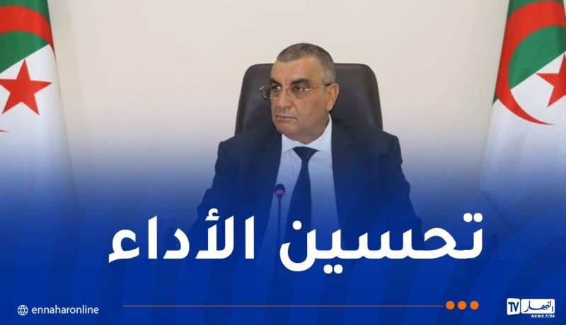 جلاوي يترأس إجتماعا لدراسة وضعية مجمع إنجاز السكك الحديدية