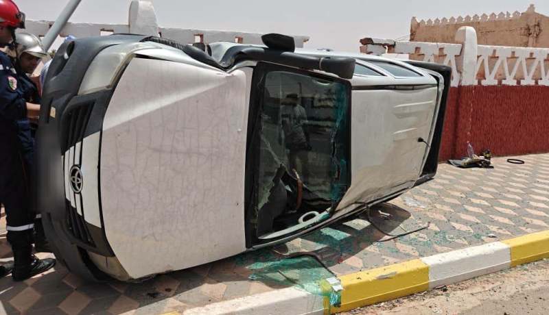 إصابة 5 أشخاص إثر انحراف وانقلاب سيارة بتيميمون