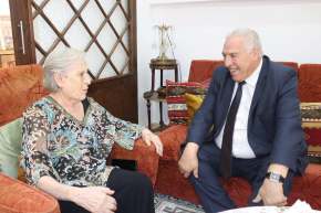 وزير المجاهدين يزور المجاهدة الرمز زهية خرف الله
