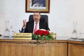 وزير الداخلية يأمر بتكثيف الجهود للتصدي لظاهرة الهجرة غير الشرعية