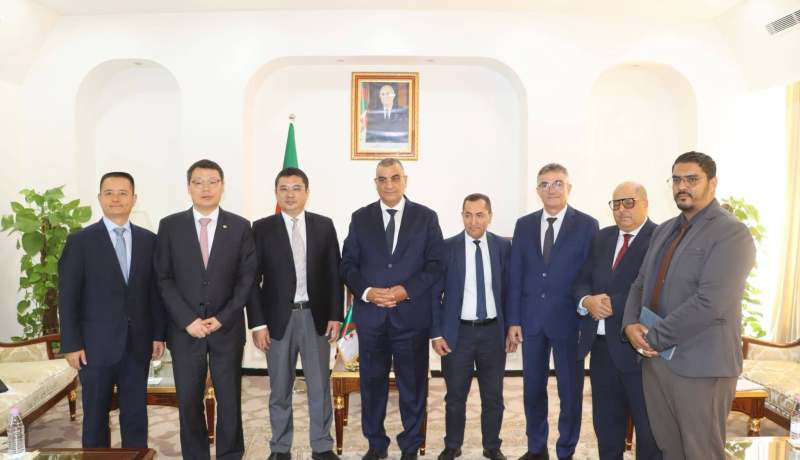 الخط المنجمي الشرقي.. جلاوي يأمر الشريك الصيني بتسريع الأشغال