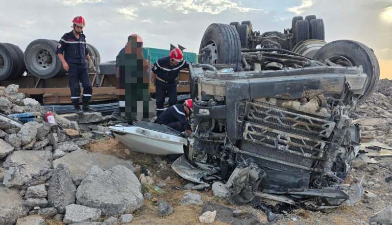 وفاة أربعيني في انقلاب شاحنة بالجلفة