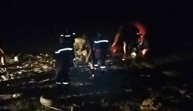هروبًا من الحرائق.. إنقاذ 30 شخصا علقوا على ضفاف سد العقرم بجيجل