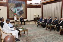 رئيس الجمهورية يستقبل الوزير الأول النيجري والوفد الرفيع المرافق له