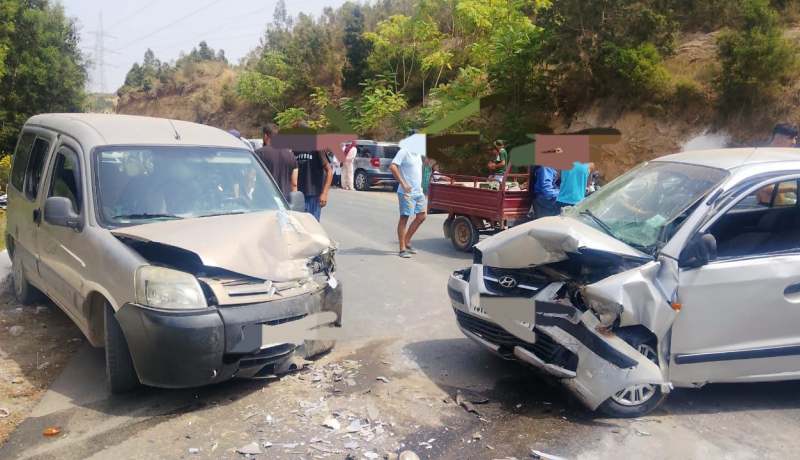تلمسان.. 11 جريحا في اصطدام بين سيارتين بالغزوات