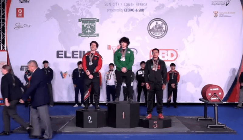 نعماوي أحمد سامي يتألق عالميًا بثلاث ذهبيات ويحطم رقمًا قياسيًا