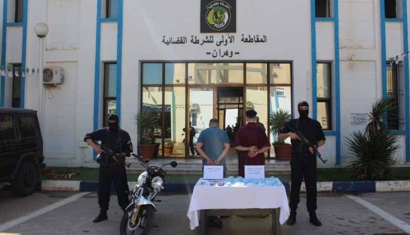 شرطة وهران تجهض مخططا لترويج 3000 قرص “إكستازي”