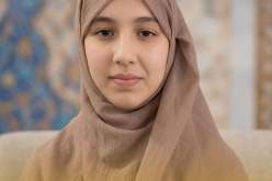بلمهدي يهنئ القارئة صفاء إيمان بن يحي