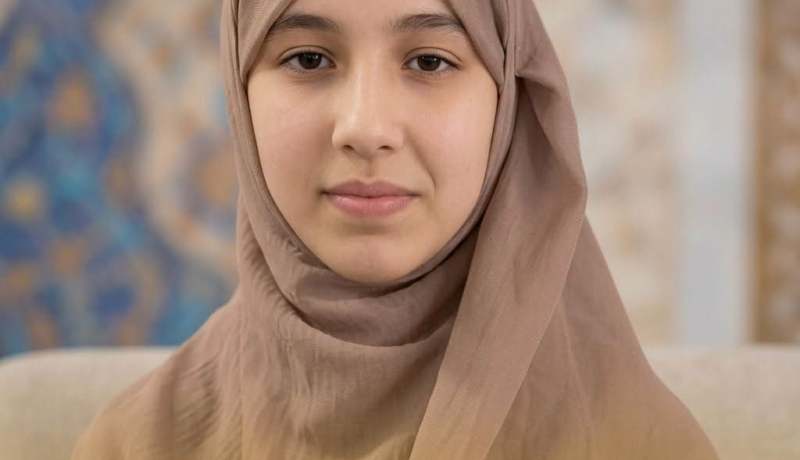 بلمهدي يهنئ القارئة صفاء إيمان بن يحي