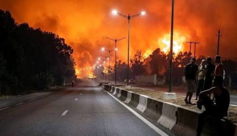 الدرك يحذّر.. هذه الطرق مغلقة بسبب الحرائق