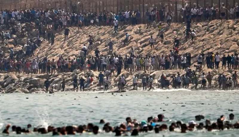 وزير خارجية إيطاليا: على إسبانيا أن تقلق من المغرب.. مشاكل الهجرة تأتي من هناك