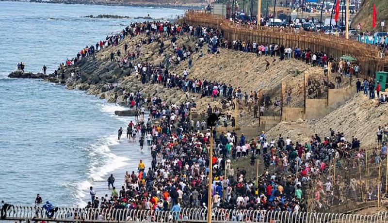 تحذير إسباني من موجة عبور جماعي نحو سبتة يوم الانتخابات المغربية