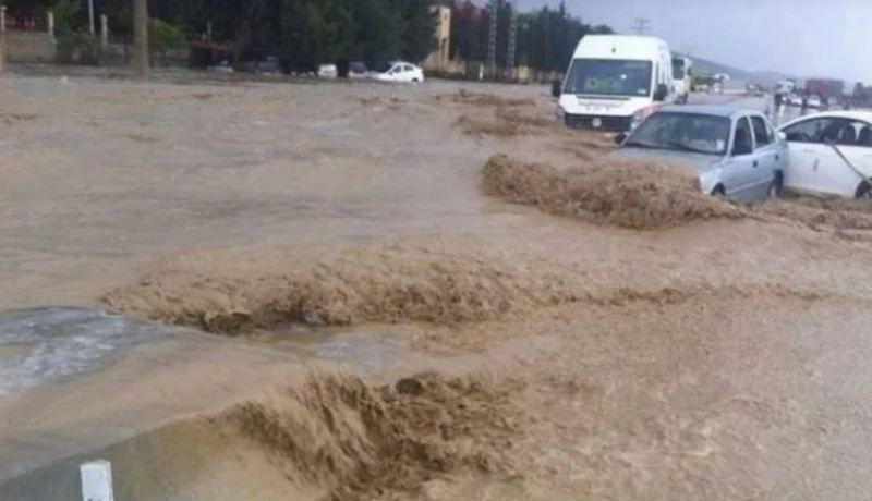 التقلبات الجوية تضرب 3 ولايات.. وفاة شخص وإنقاذ 5 آخرين