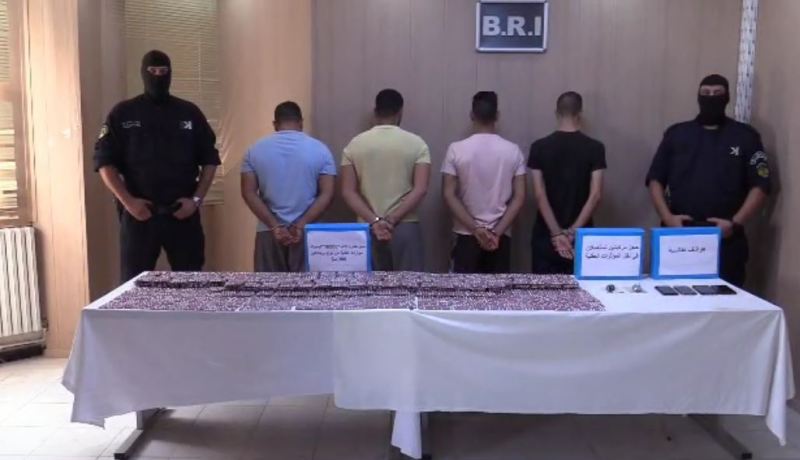عنابة.. “البياري” تطيح بشبكة مختصة في المتاجرة بالمهلوسات وتحجز 10 آلاف قرص