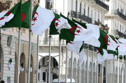 قرار الجزائر بقطع العلاقات مع الإمارات يتصدّر عناوين الصحافة العالمية