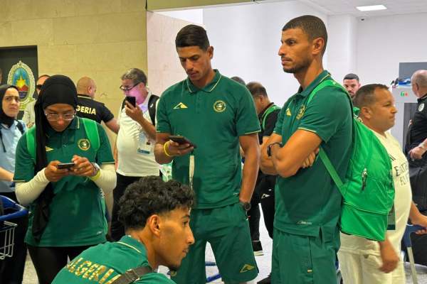 الوفد الجزائري يعود إلى أرض الوطن محمّلاً بـ40 ميدالية