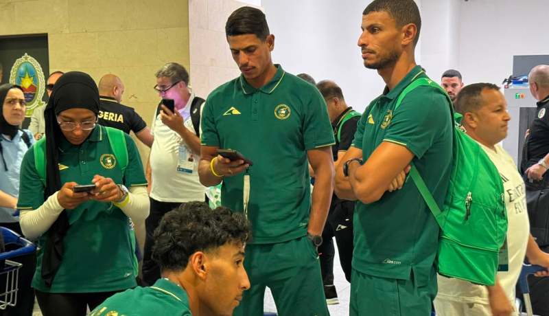 الوفد الجزائري يعود إلى أرض الوطن محمّلاً بـ40 ميدالية