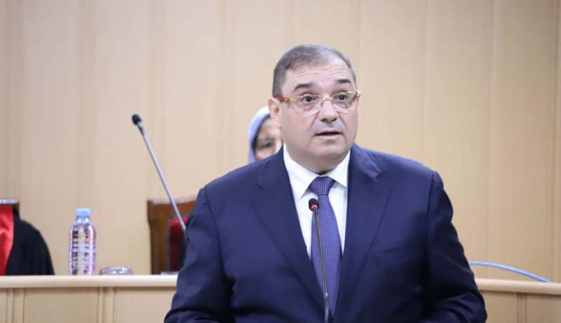 وزير العدل يعرض مشروعي قانوني العقوبات والقضاء العسكري 