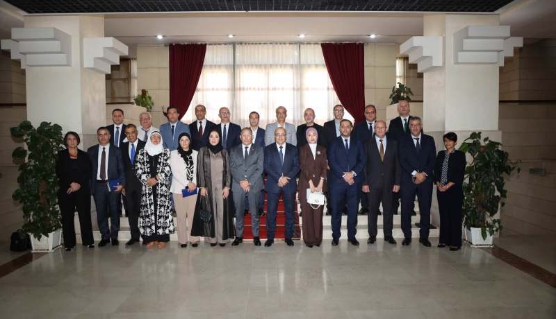 بحضور مديري القنوات.. اجتماع هام بالرئاسة حول انشغالات السمعي البصري