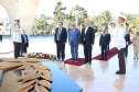 رئيس البرلمان الهيليني يضع إكليلا من الزهور أمام النصب التذكاري المخلد لشهداء الثورة التحريرية