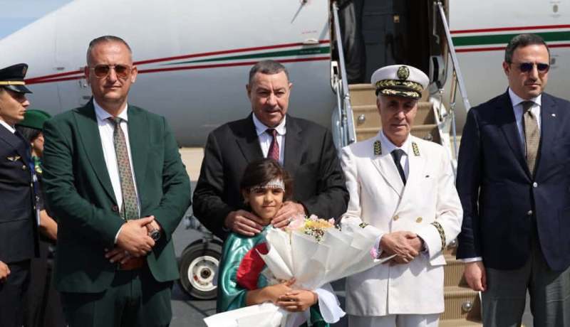 وزير الداخلية يشرف على تنصيب والي بئر العاتر الجديد