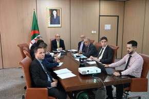 الخدمات القنصلية.. شايب يأمر بتسريع رقمنة المعاملات وتعميم جواز السفر عن بعد