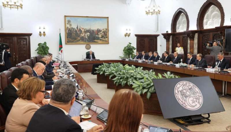رئيس الجمهورية يثمّن وتيرة تعويض ضحايا الحرائق
