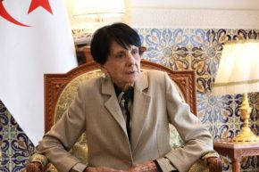 رئيسة المحكمة الدستورية تعزي في وفاة المجاهد محمد علي هارون