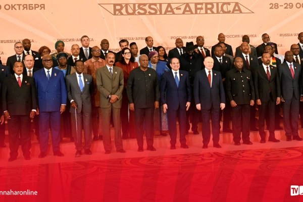 ممثلا للرئيس تبون.. الوزير الأول يصل إلى الكرملين