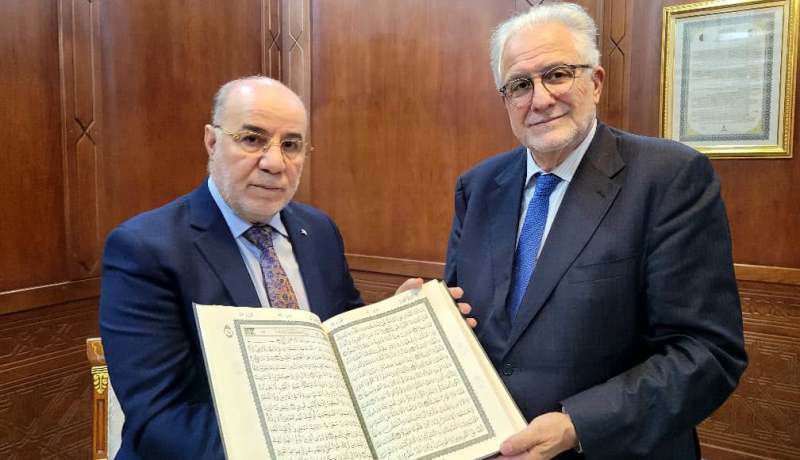 بلمهدي يستقبل عميد مسجد باريس الكبير