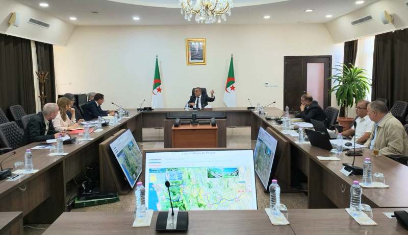 جلاوي يشدد على تسريع وتيرة إنجاز مشاريع الطرق السيارة