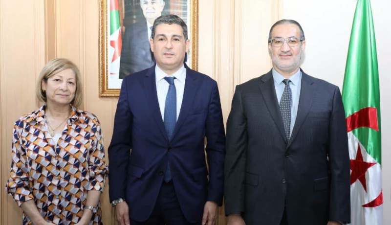 وزير الصحة يشرف على تنصيب المدير العام الجديد للوكالة الوطنية للدم