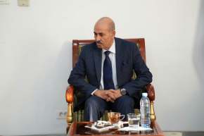 وزير الصناعة يبحث رفع الإدماج المحلي مع ستيلانتيس الجزائر
