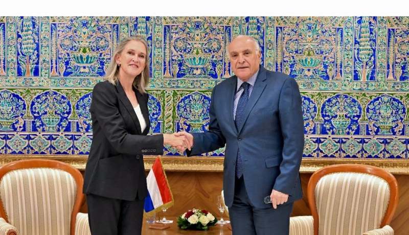 عطاف يستقبل سفيرة هولندا بالجزائر في زيارة وداع