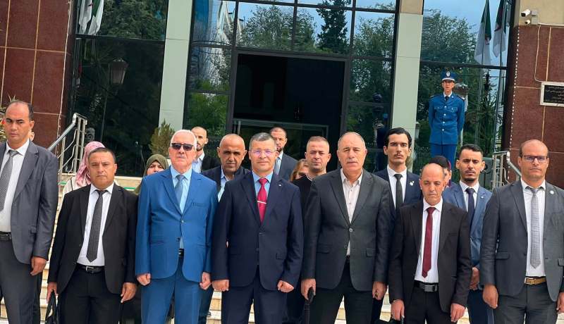 ركاش يقف على وتيرة انجاز مشروع المركبات النفعية SOKON ALGÉRIE بباتنة