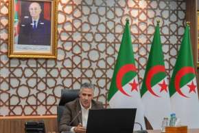 وزير السكن يترأس اجتماعا لإعداد قانون جديد للوقاية من حرائق الغابات وحماية الأشخاص والممتلكات