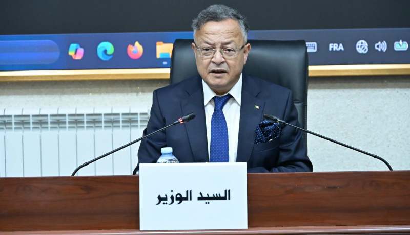 بداري يجمع المؤسسات الاقتصادية لتسريع تنفيذ استراتيجية الذكاء الاصطناعي