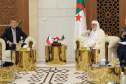 عميد جامع الجزائر يستقبل الوزير الأول التشيكي